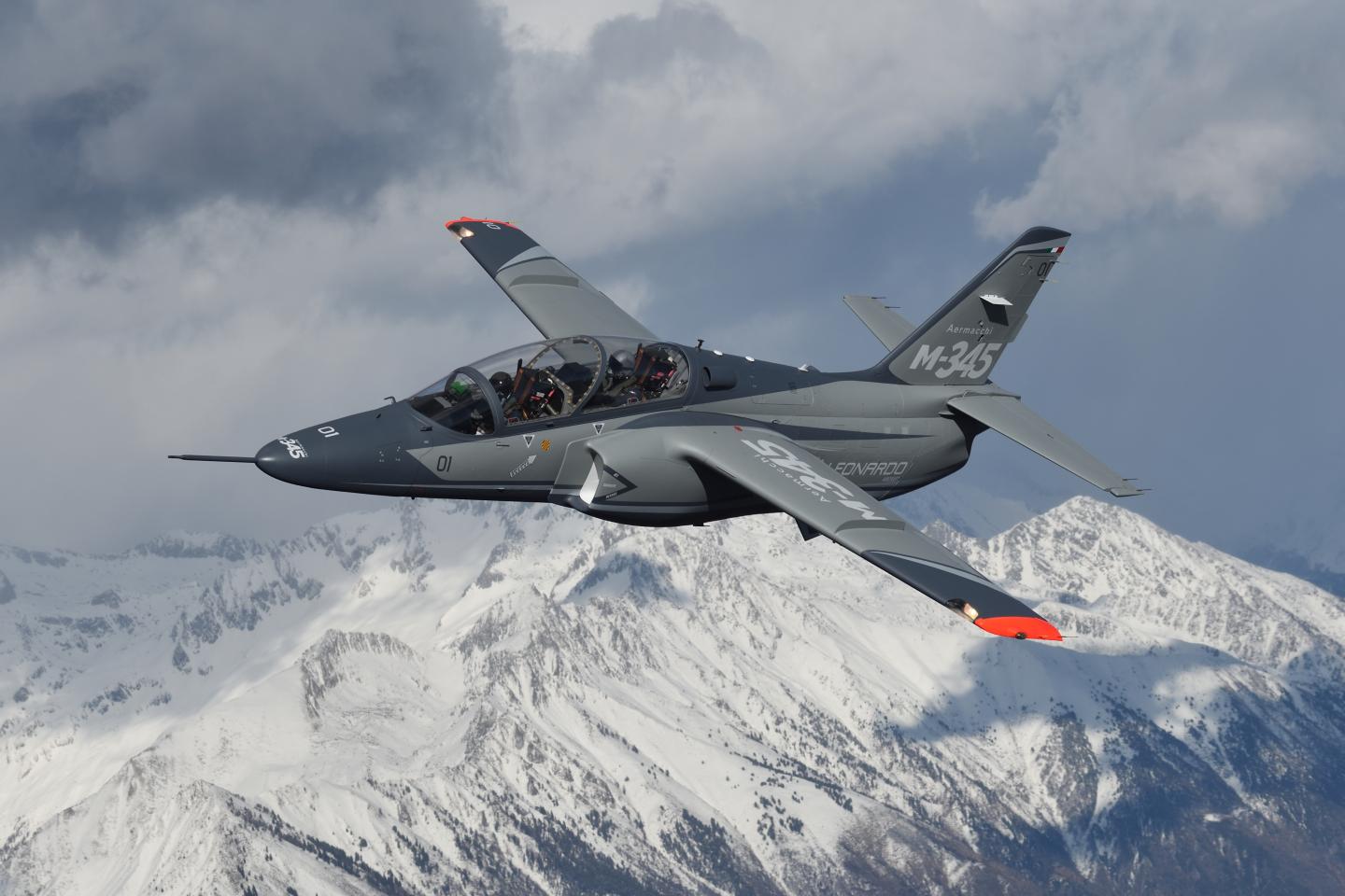 Risultati immagini per m-345 trainer